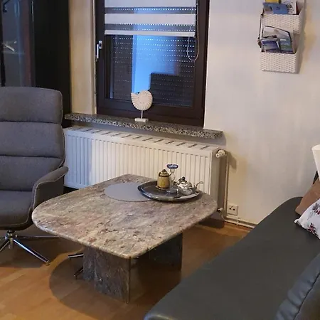 Luett Hus هيرينجسدورف